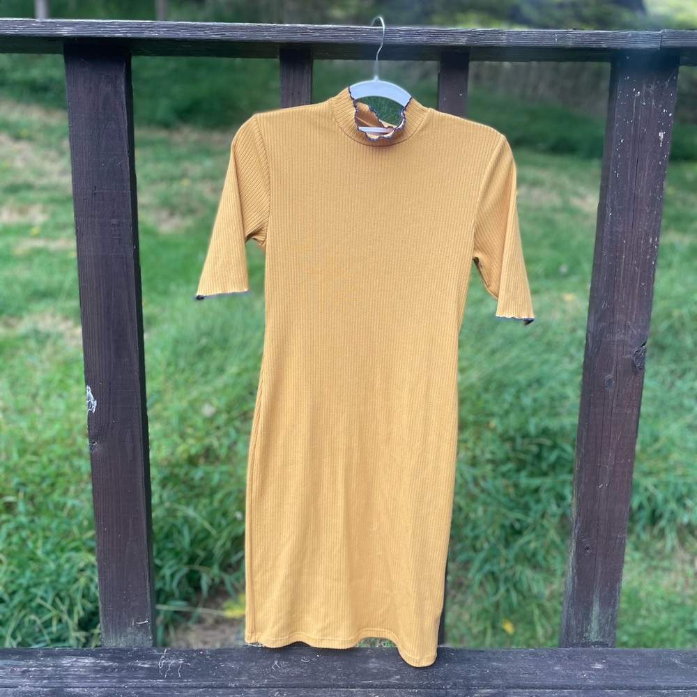Turtleneck Bodycon Mini Dress | Marigold | Size S
